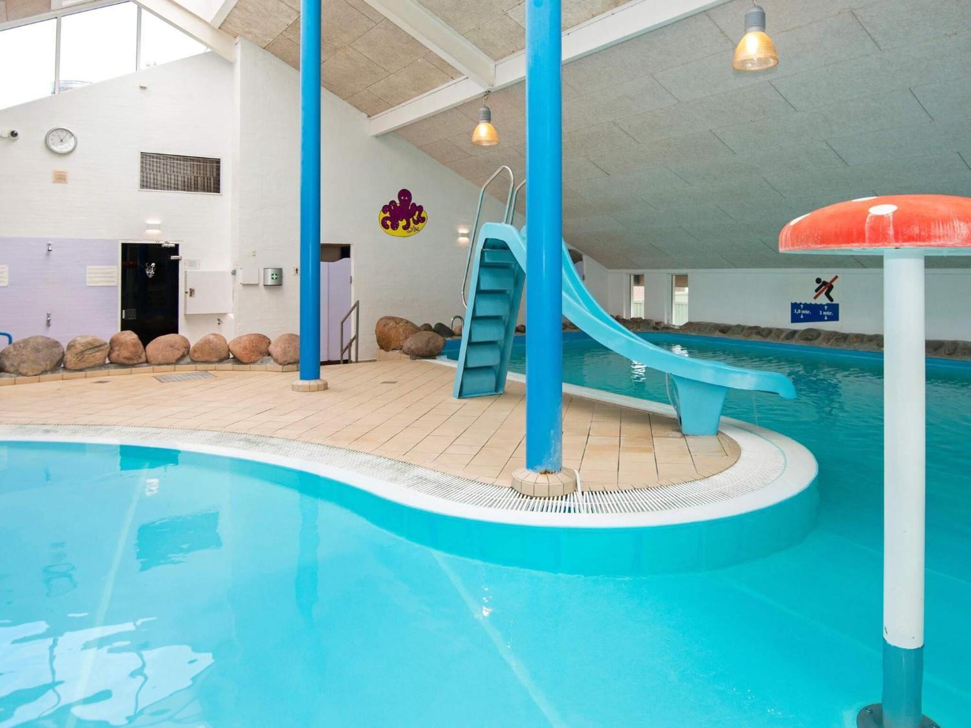 4 Person Holiday Home On A Holiday Park In Hemmet Екстериор снимка