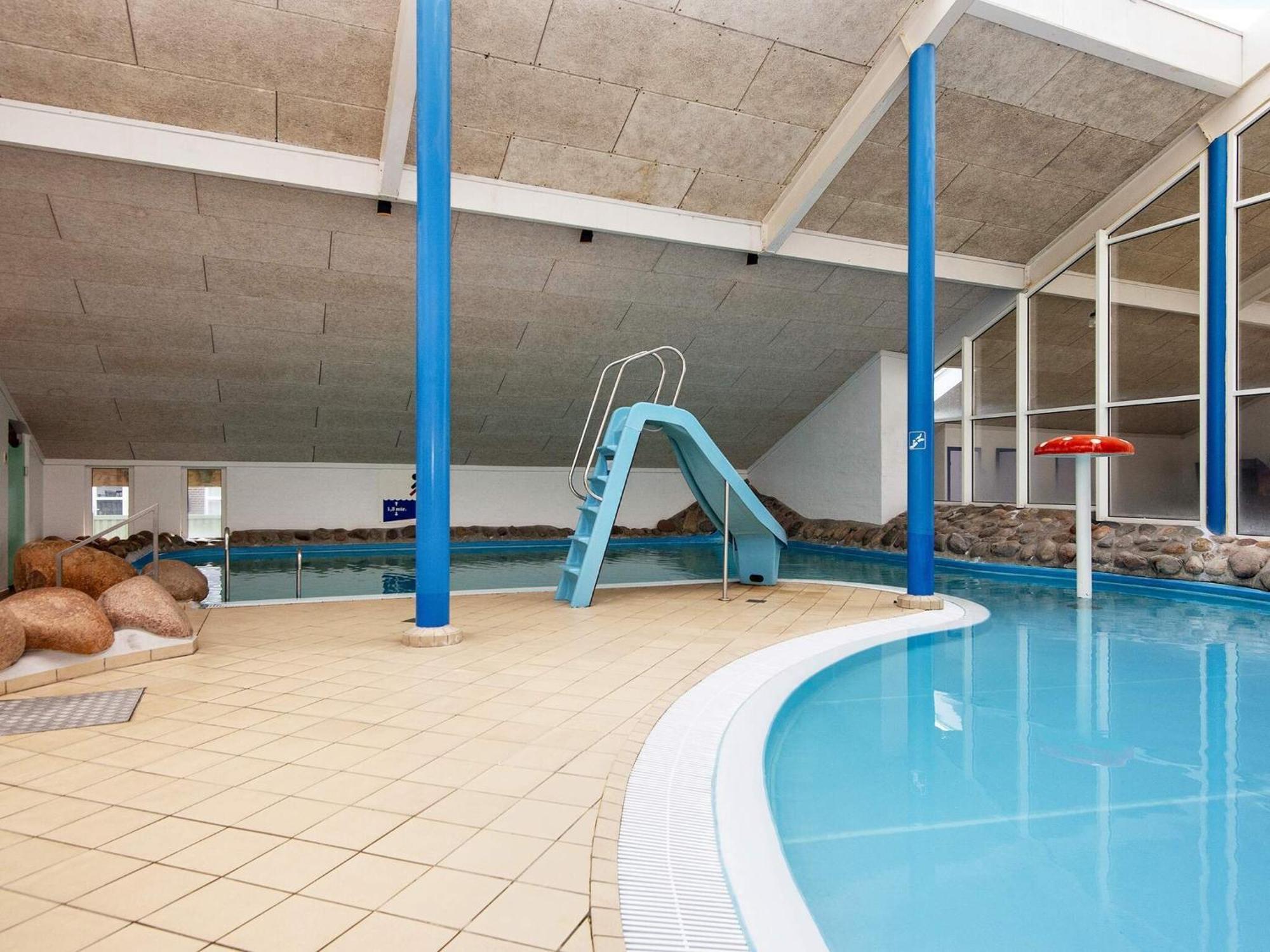 4 Person Holiday Home On A Holiday Park In Hemmet Екстериор снимка