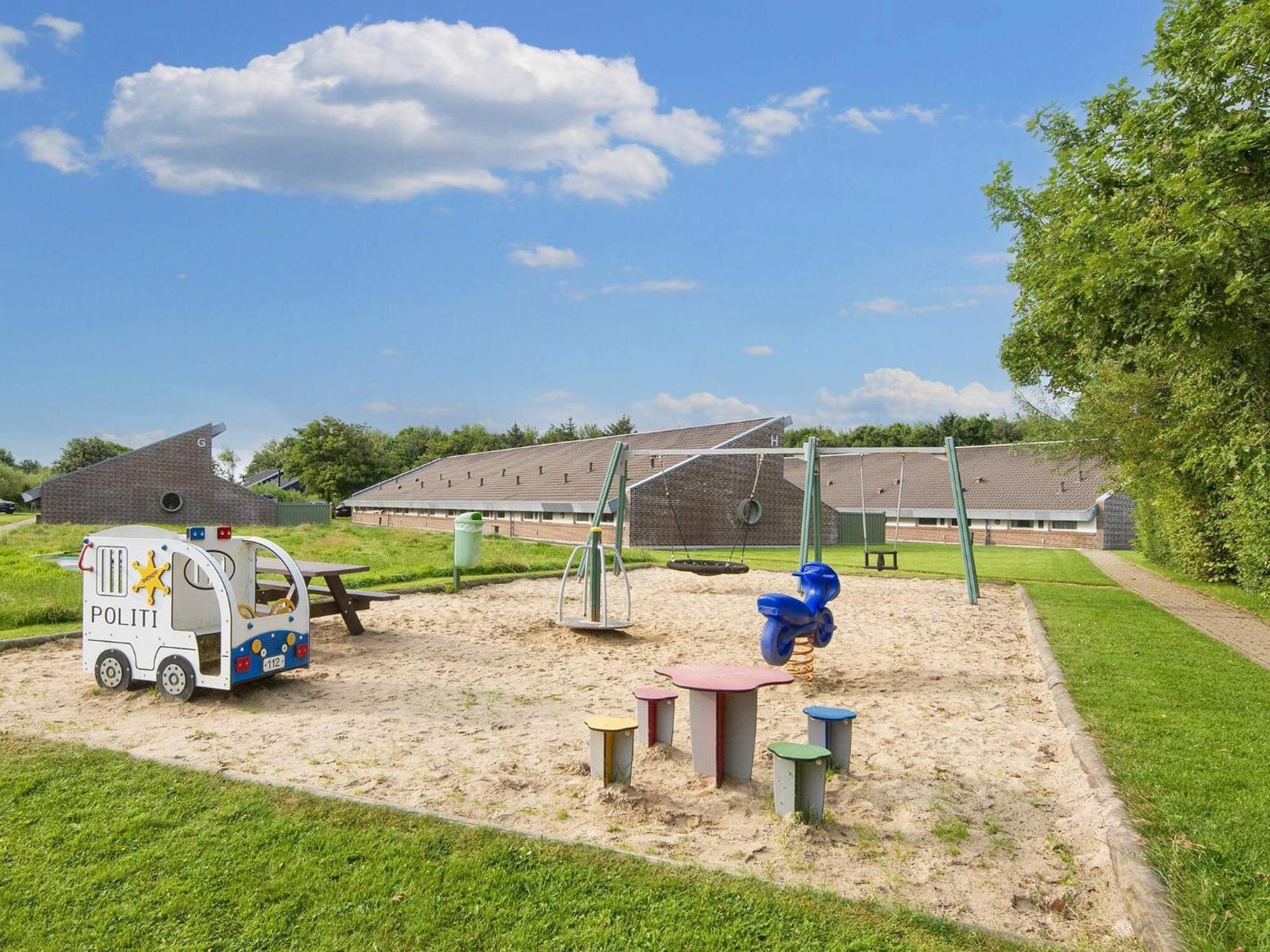 4 Person Holiday Home On A Holiday Park In Hemmet Екстериор снимка